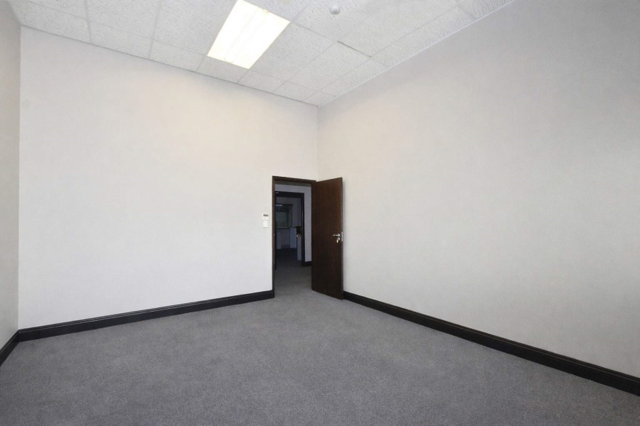 To Let Commercial Property for Rent in Dal Josafat Western Cape